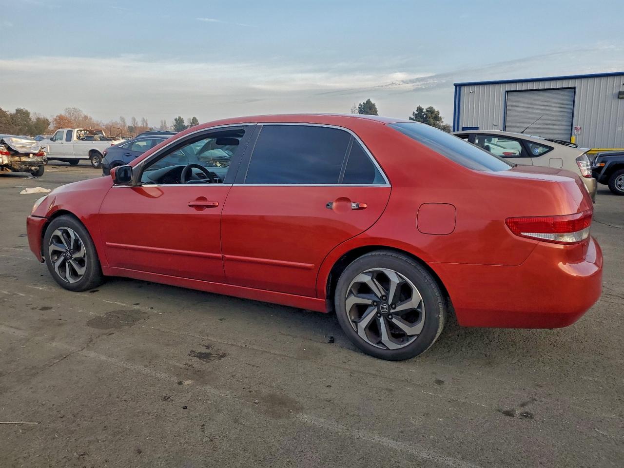 2004 HONDA ACCORD LX photo 2