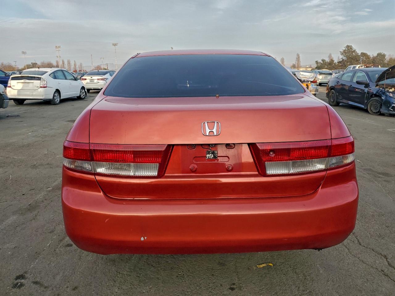 2004 HONDA ACCORD LX photo 6