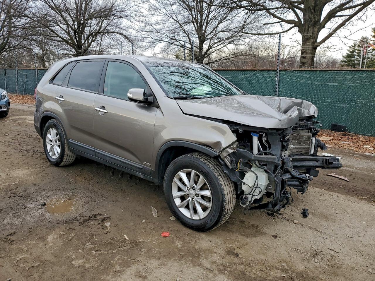 2014 KIA SORENTO LX photo 4