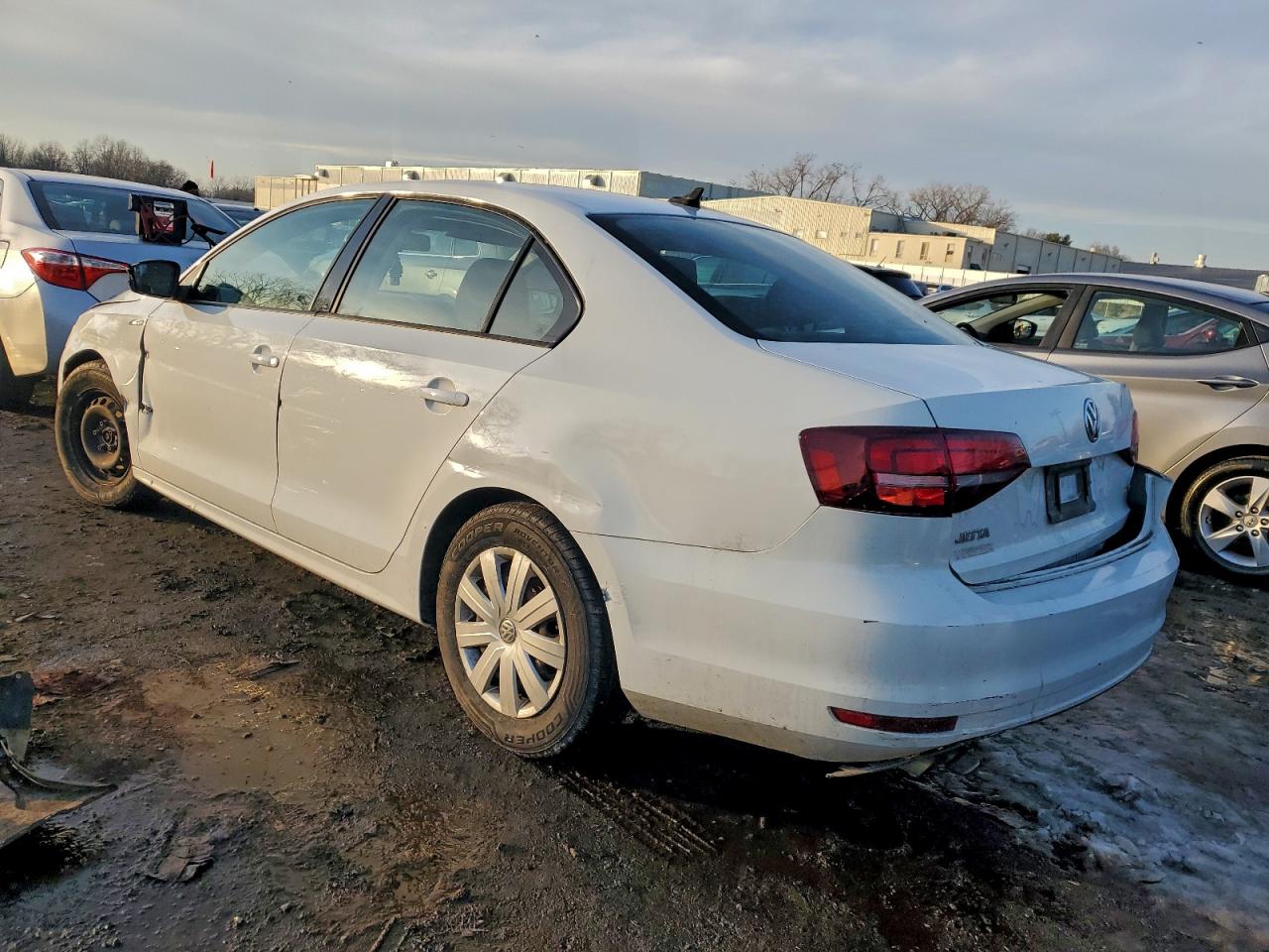 2016 VOLKSWAGEN JETTA S photo 2