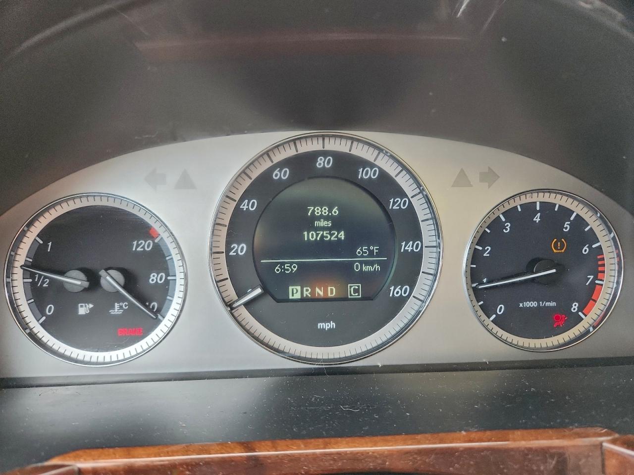 2010 MERCEDES-BENZ GLK 350 photo 9