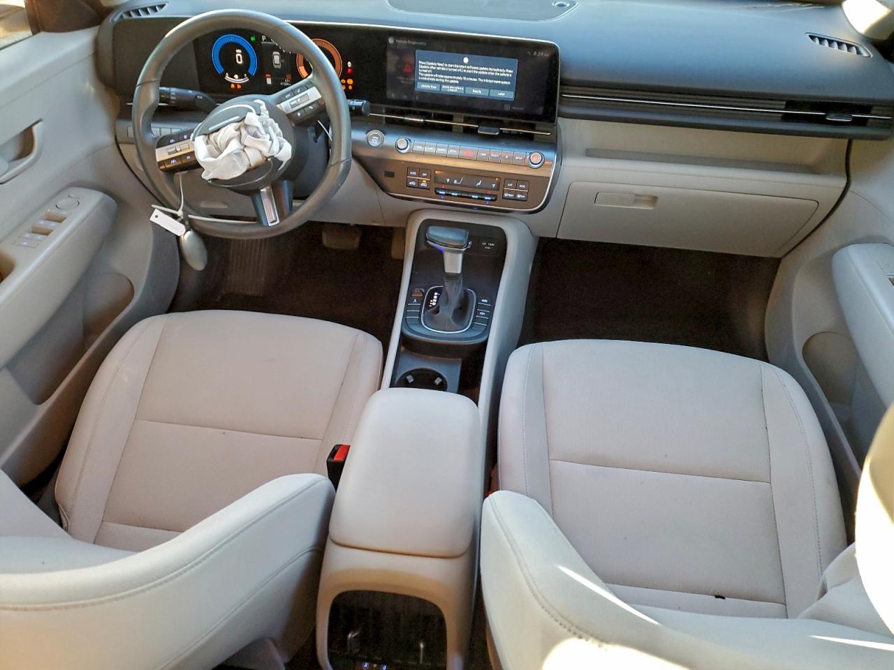 2024 HYUNDAI KONA SEL photo 8