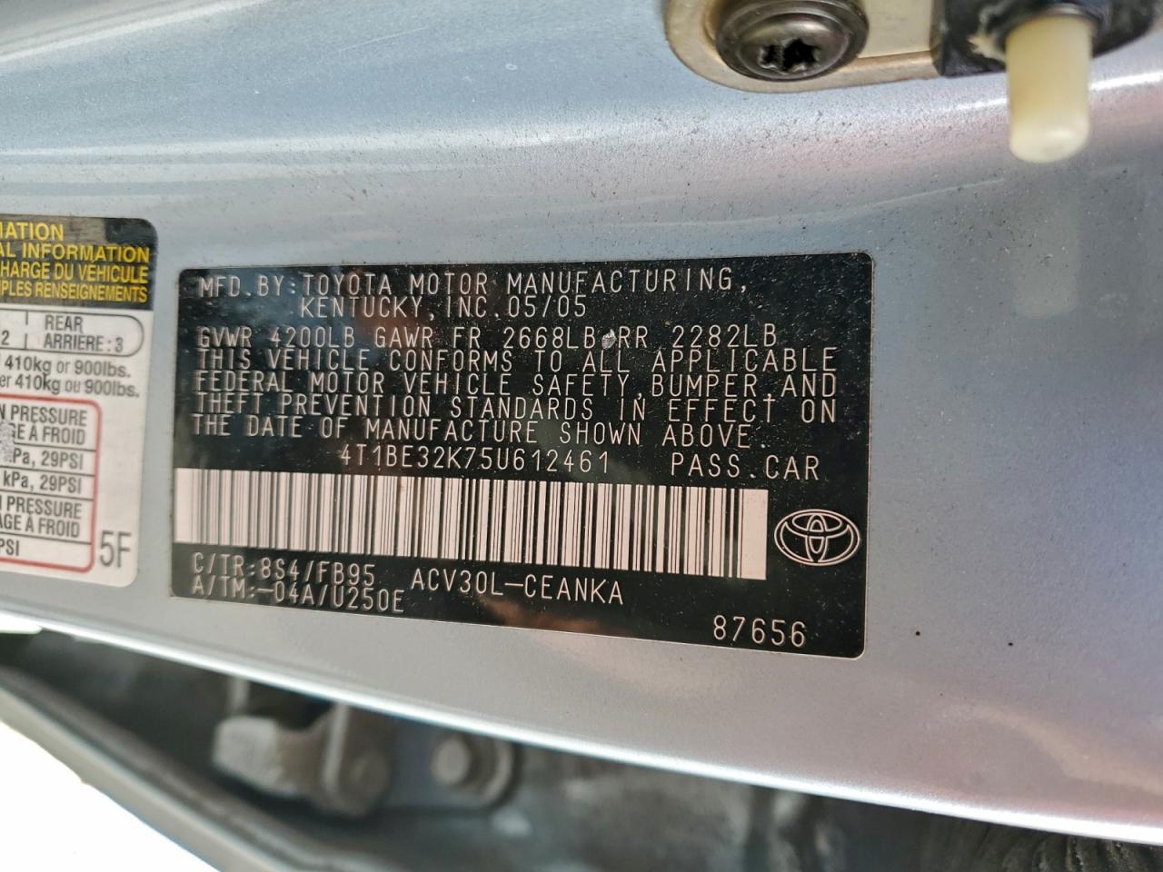 2005 TOYOTA CAMRY LE photo 13