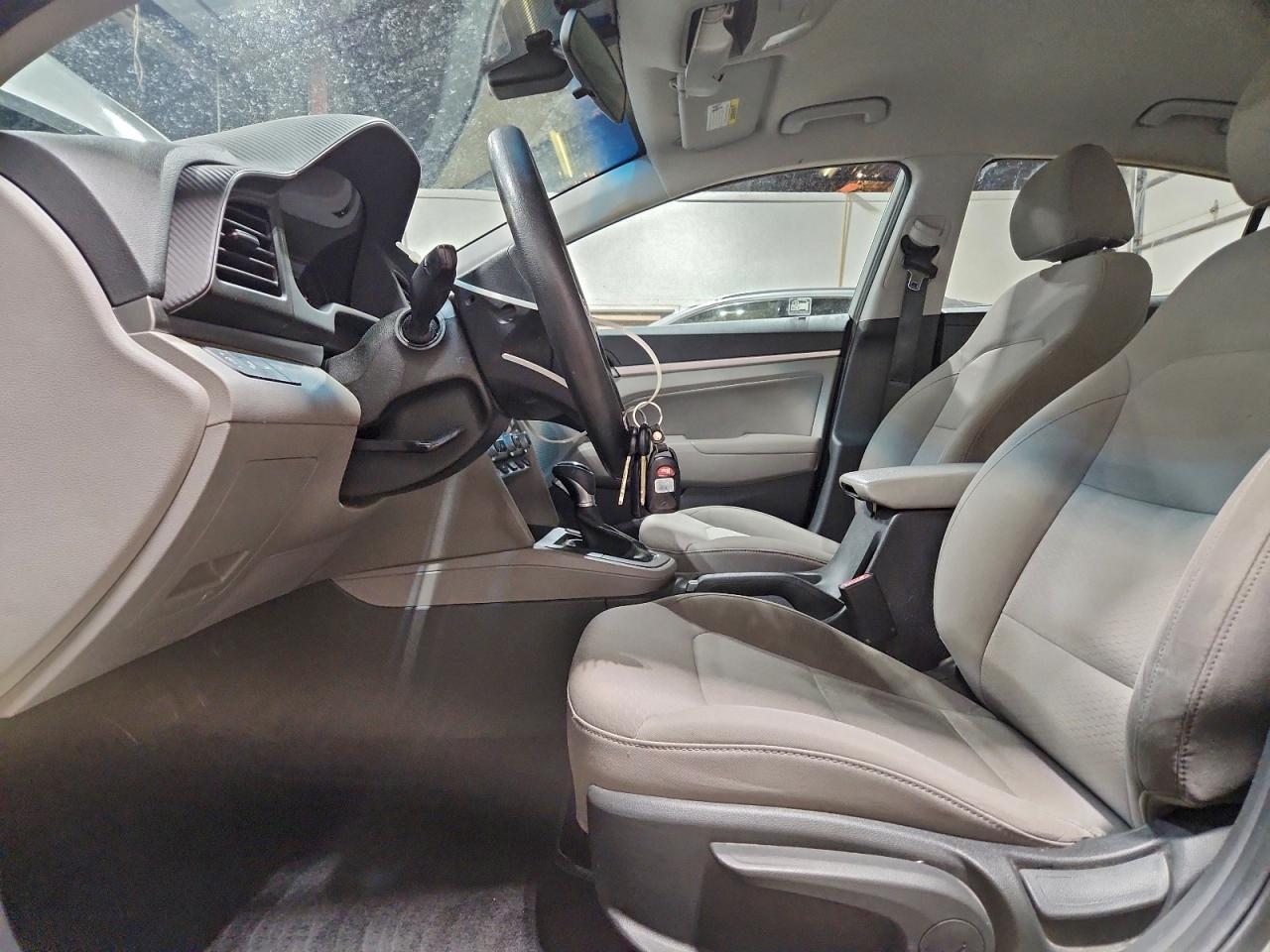 2020 HYUNDAI ELANTRA SEL photo 7