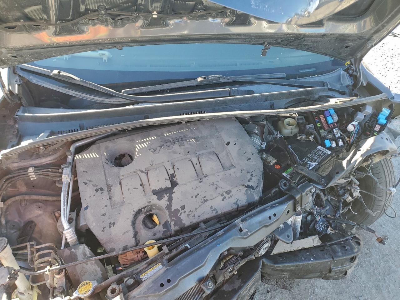 2015 TOYOTA COROLLA L photo 11