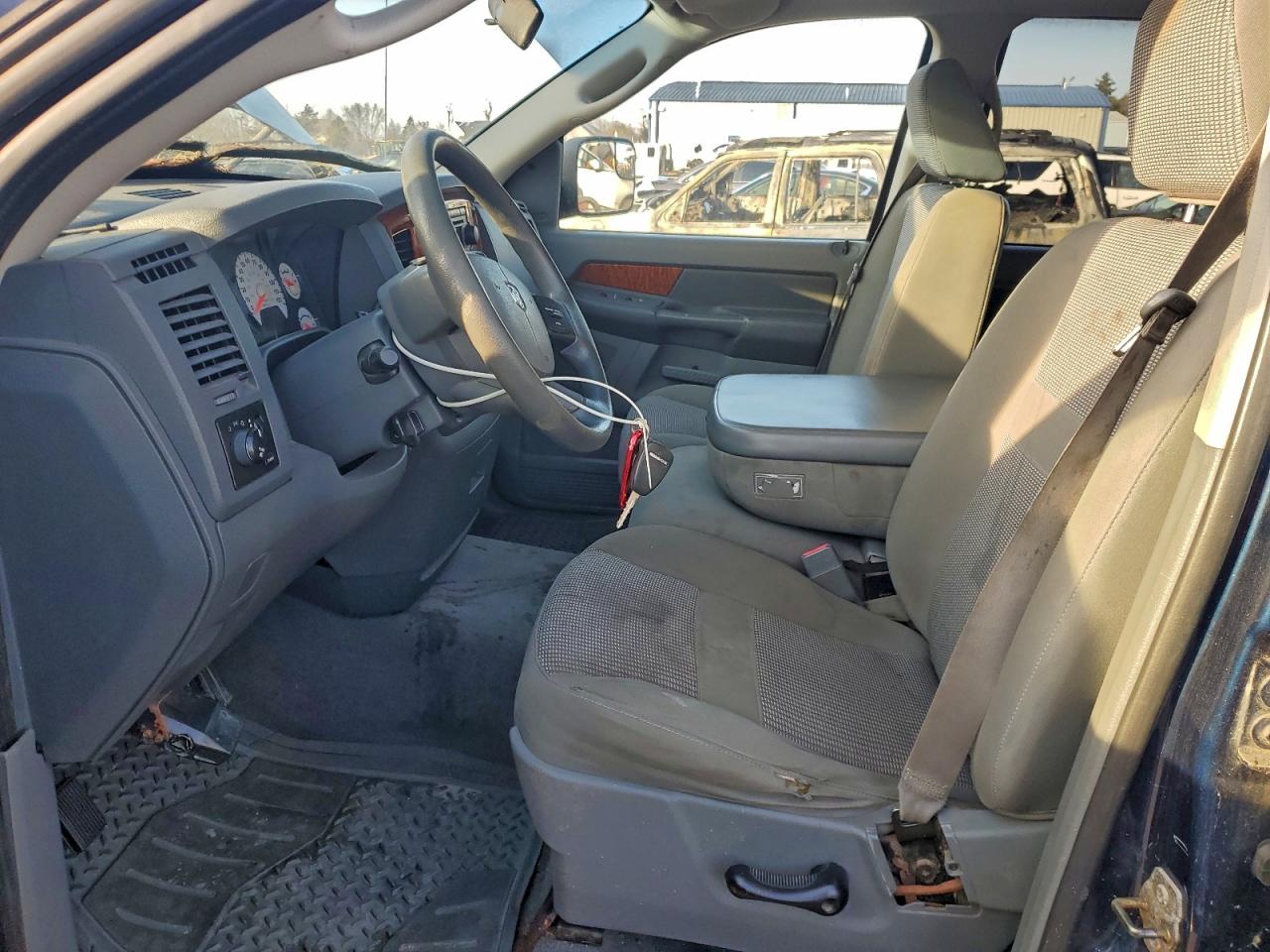 2006 DODGE RAM 1500 ST photo 7