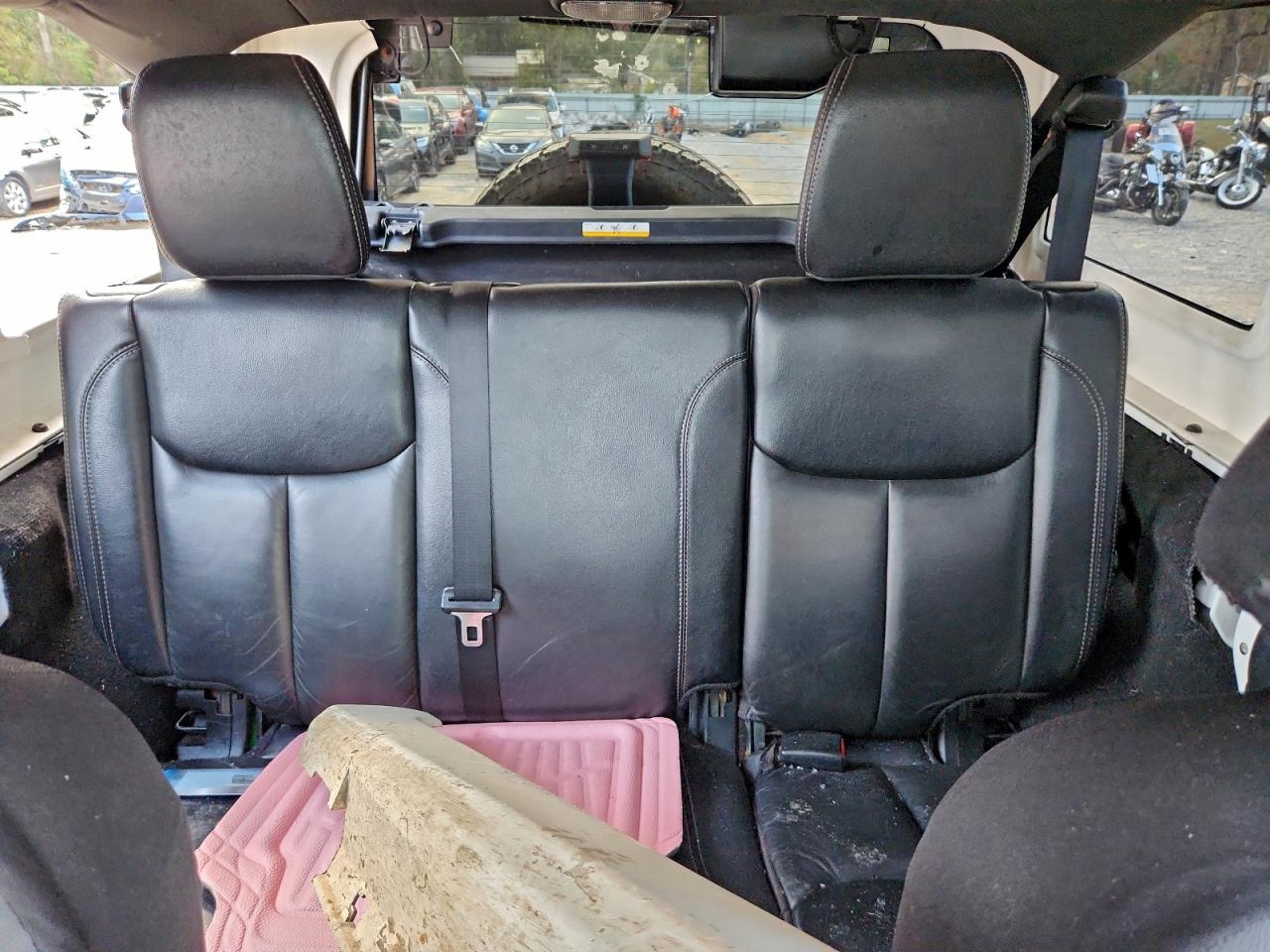 2013 JEEP WRANGLER UNLIMITED SAHARA photo 10