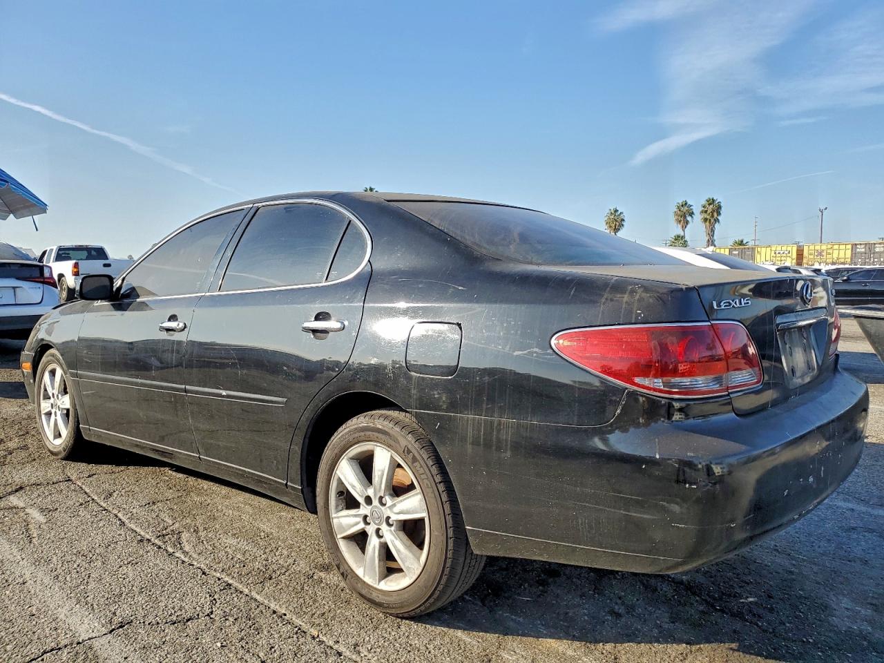 2005 LEXUS ES 330 photo 2