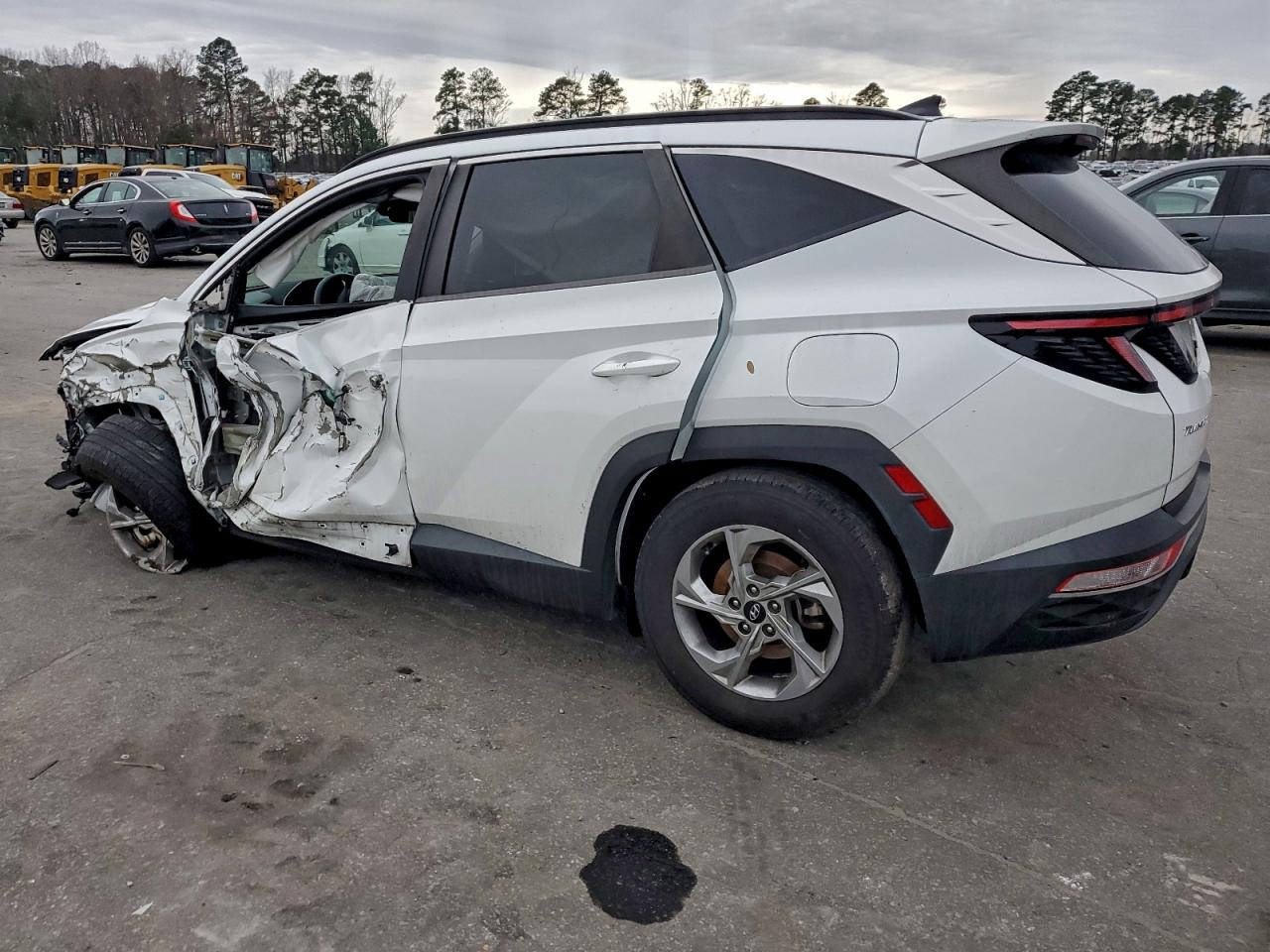 2022 HYUNDAI TUCSON SEL photo 2