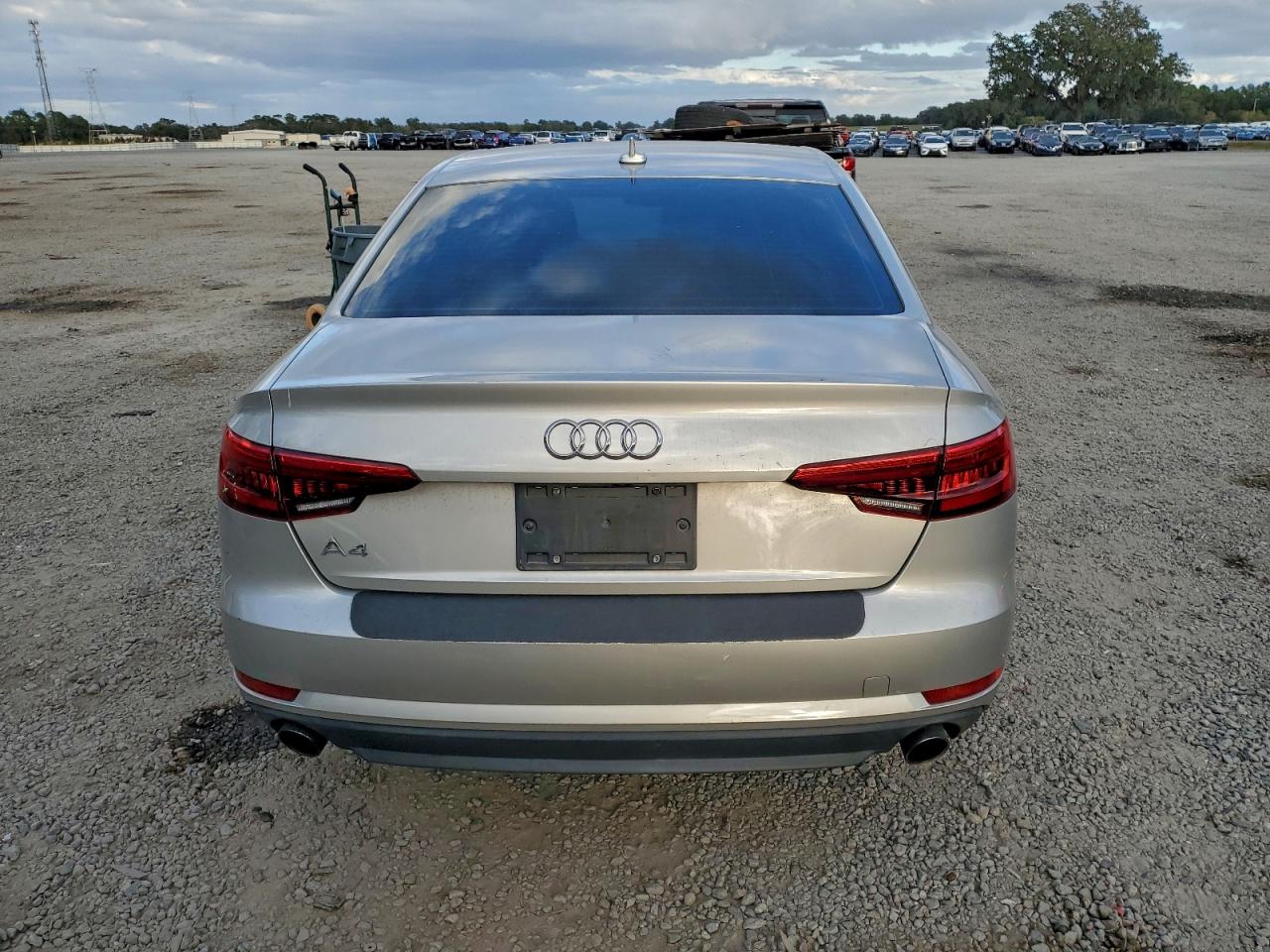 2017 AUDI A4 PREMIUM photo 6