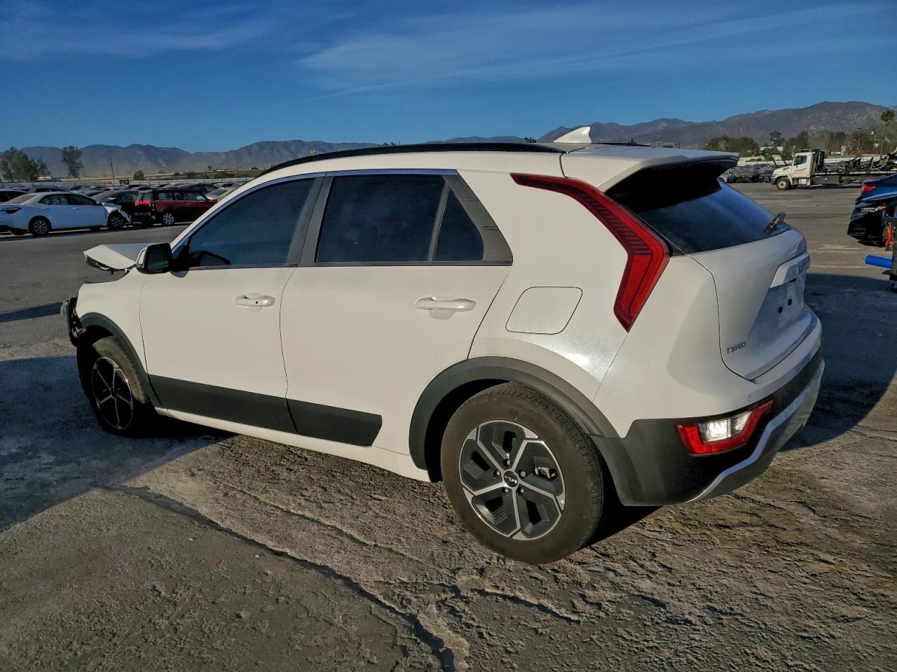 2024 KIA NIRO EX photo 2