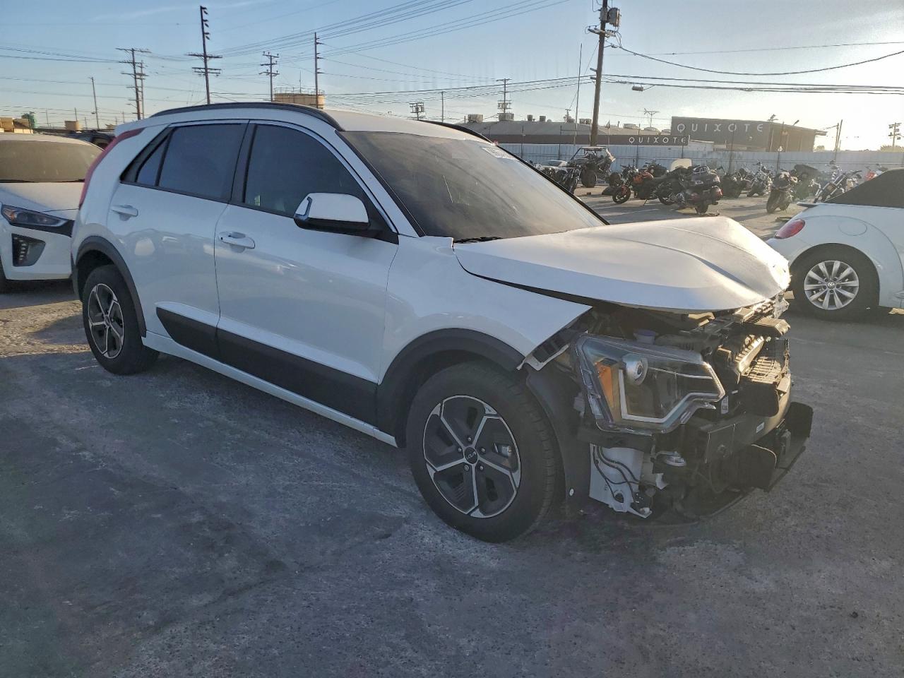 2024 KIA NIRO EX photo 4