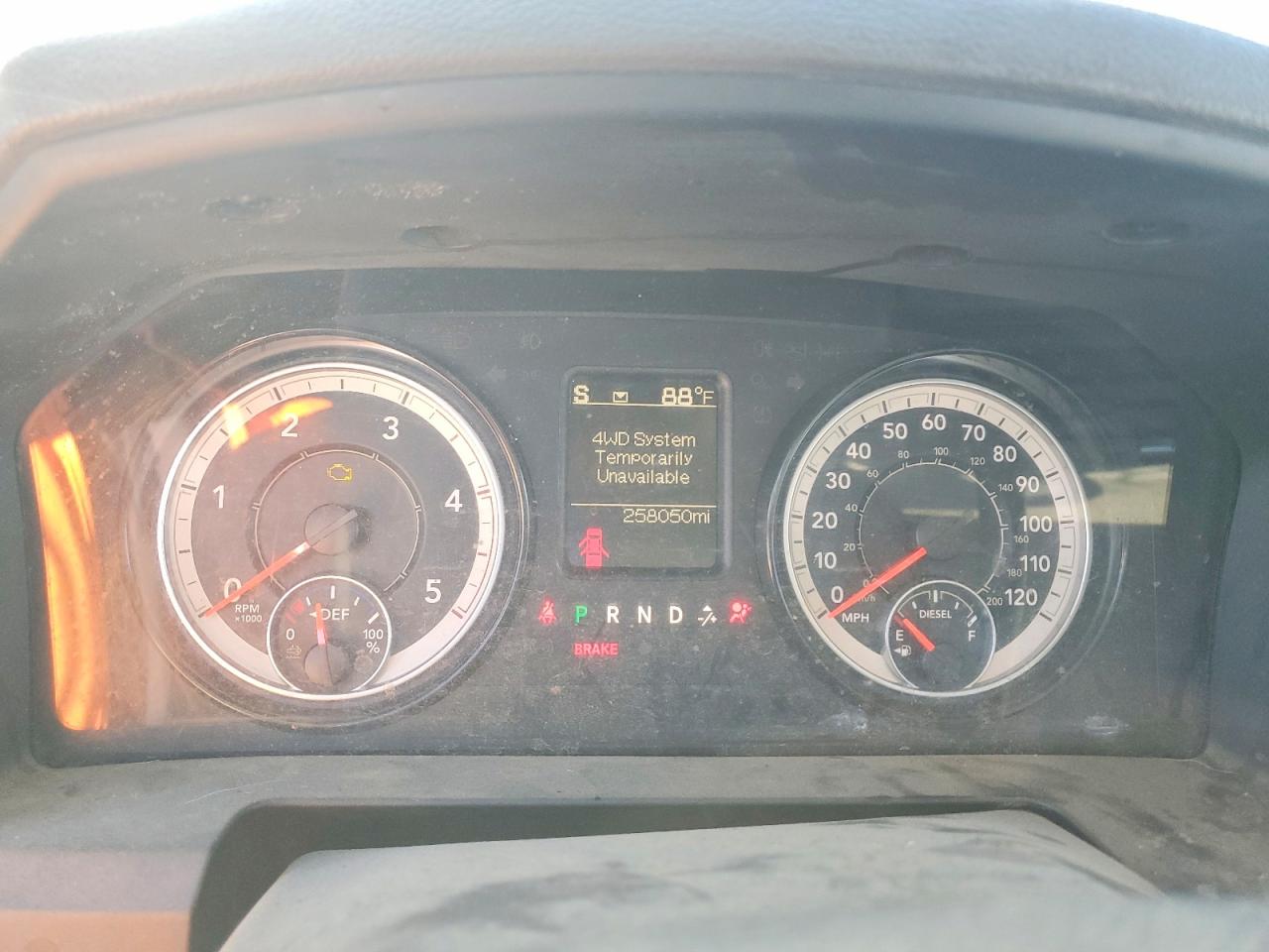 2018 RAM 3500 TRUCK CAB AND CHASSIS photo 9