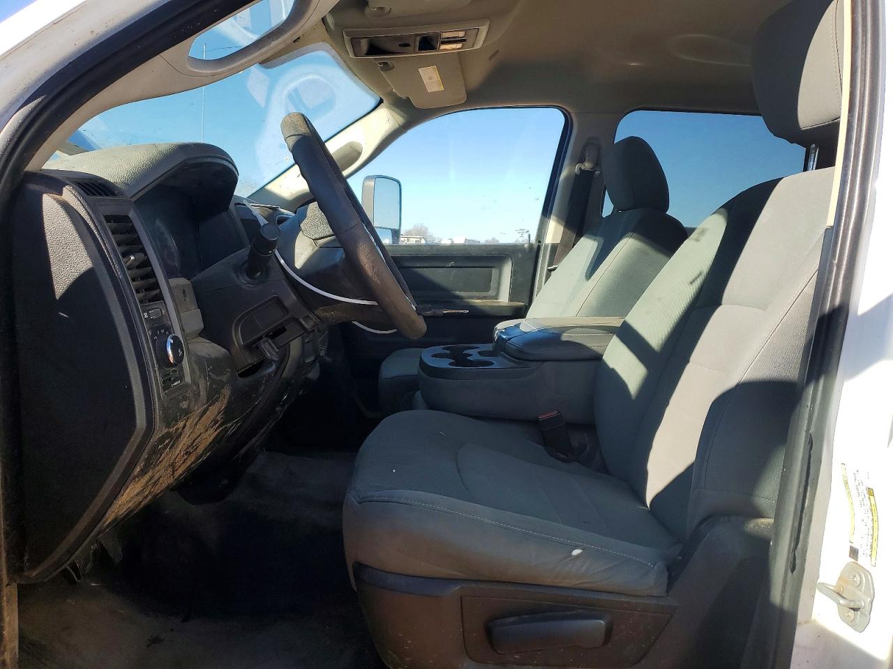 2018 RAM 3500 TRUCK CAB AND CHASSIS photo 7