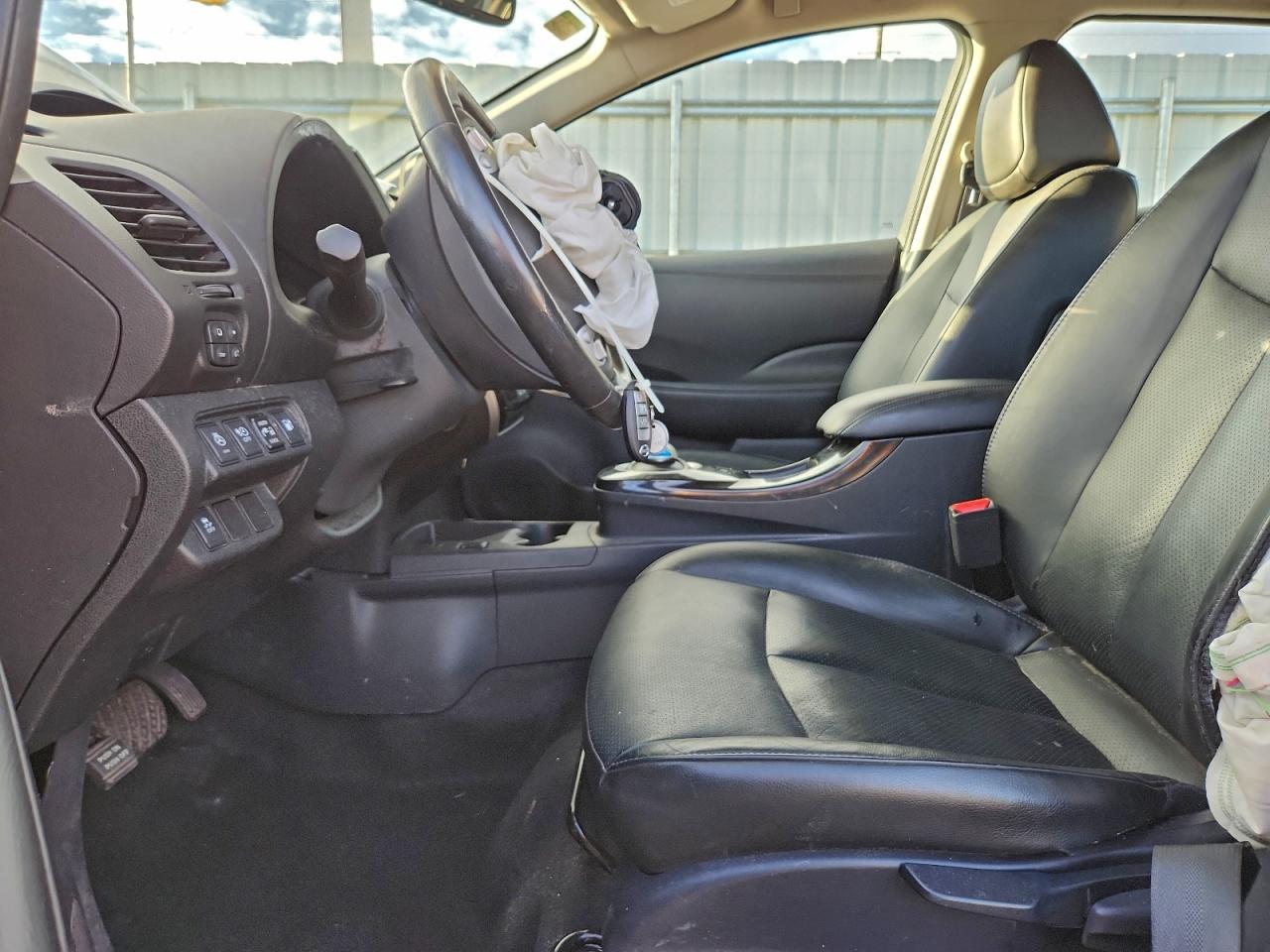 2016 NISSAN LEAF SL photo 7