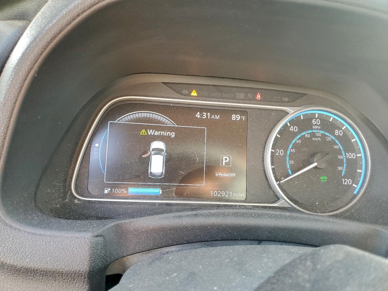 2019 NISSAN LEAF S photo 9