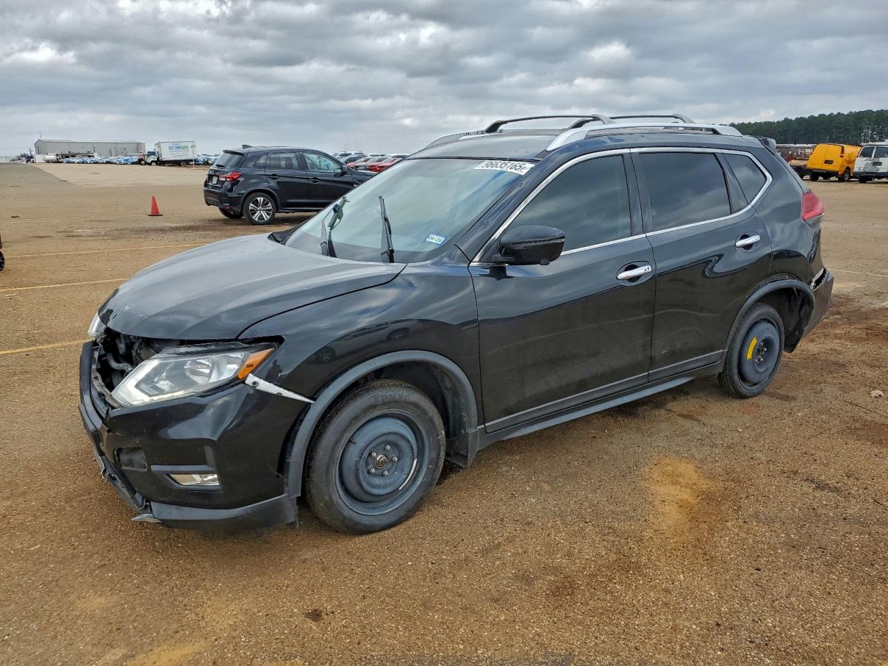 2017 NISSAN ROGUE