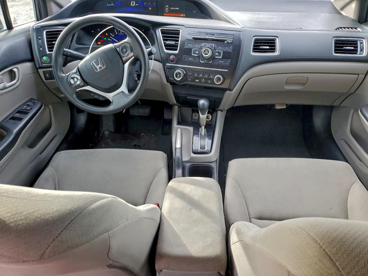 2013 HONDA CIVIC LX photo 8