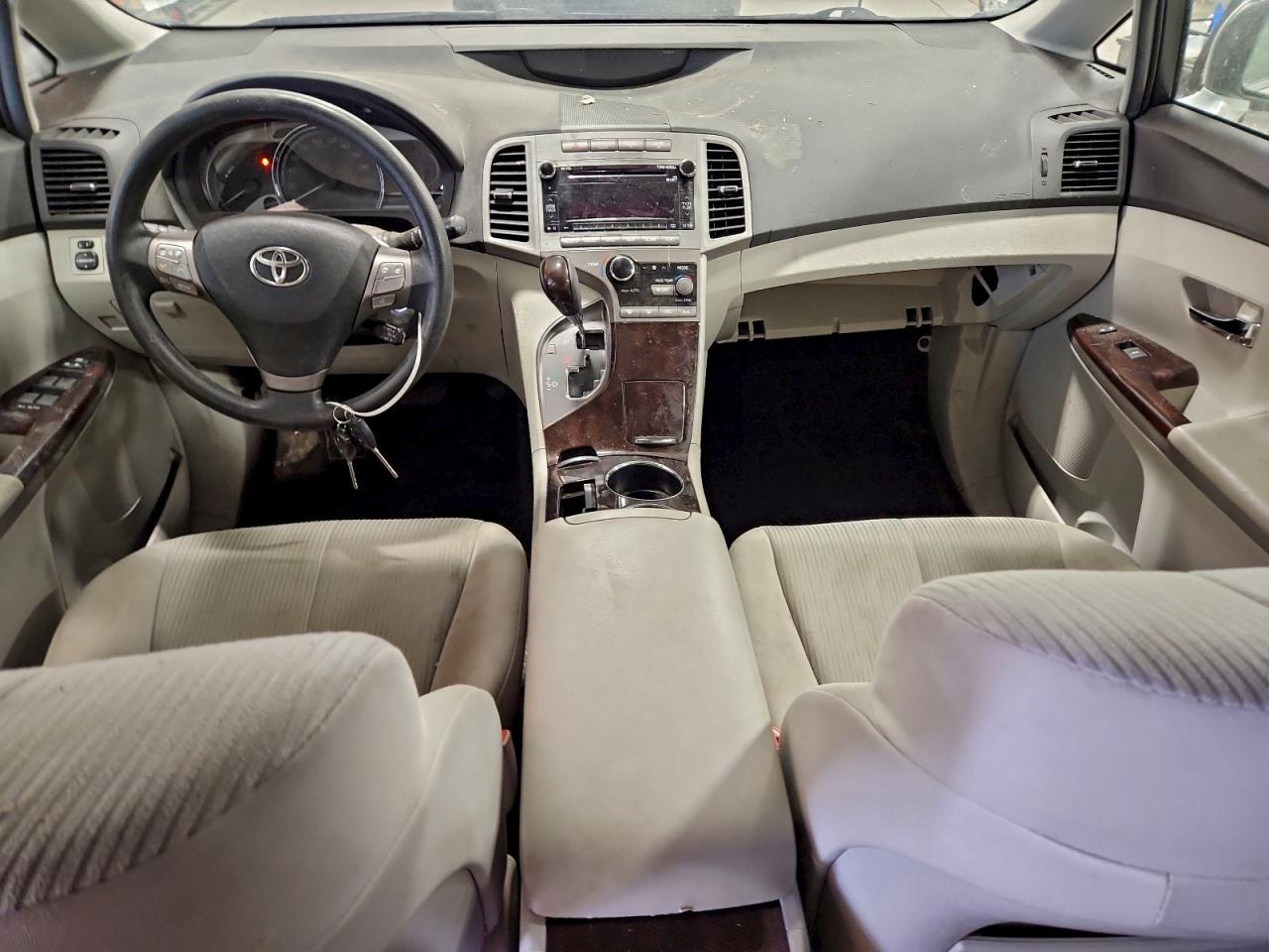 2011 TOYOTA VENZA photo 8