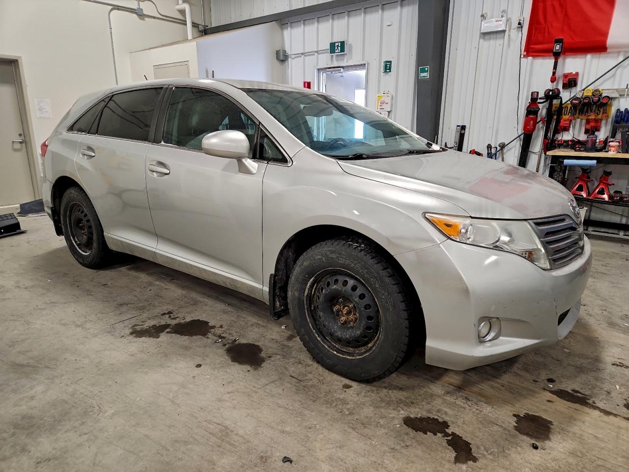 2011 TOYOTA VENZA photo 4