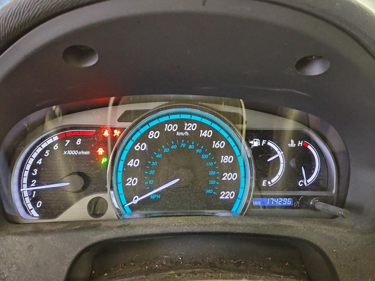 2011 TOYOTA VENZA photo 9