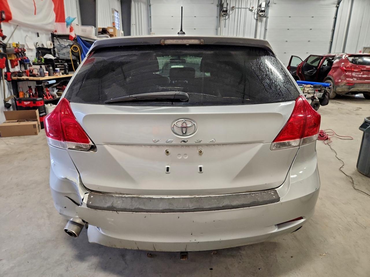 2011 TOYOTA VENZA photo 6