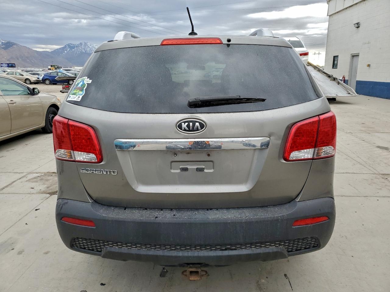 2013 KIA SORENTO LX photo 6