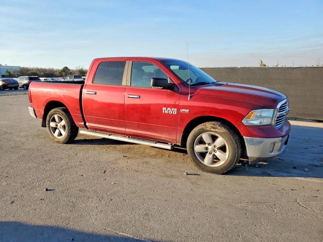 2013 RAM 1500 SLT photo 4
