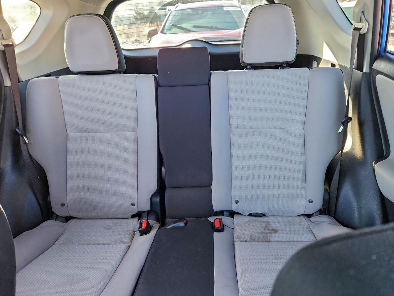 2017 TOYOTA RAV4 XLE photo 10