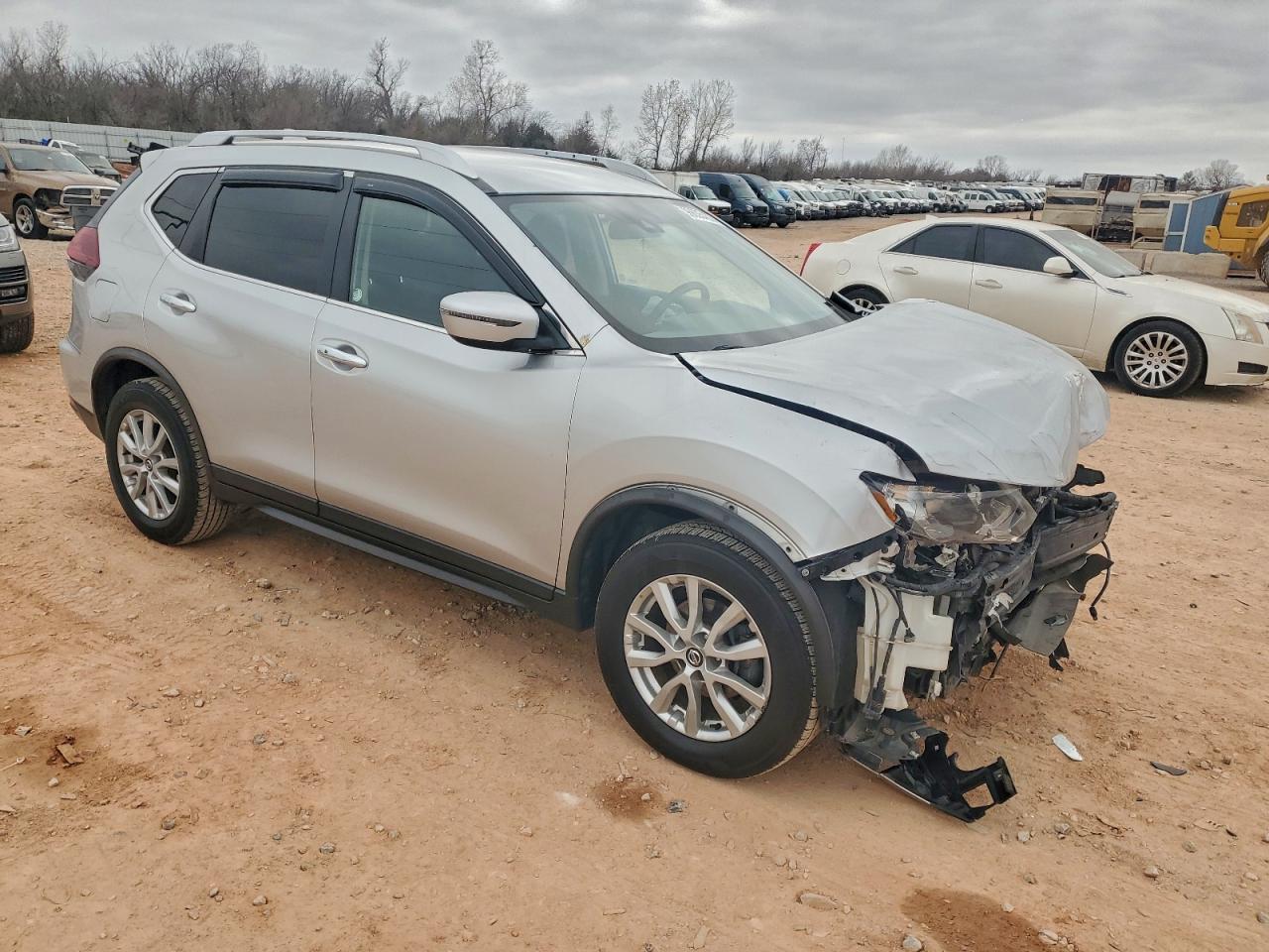 2019 NISSAN ROGUE S photo 4