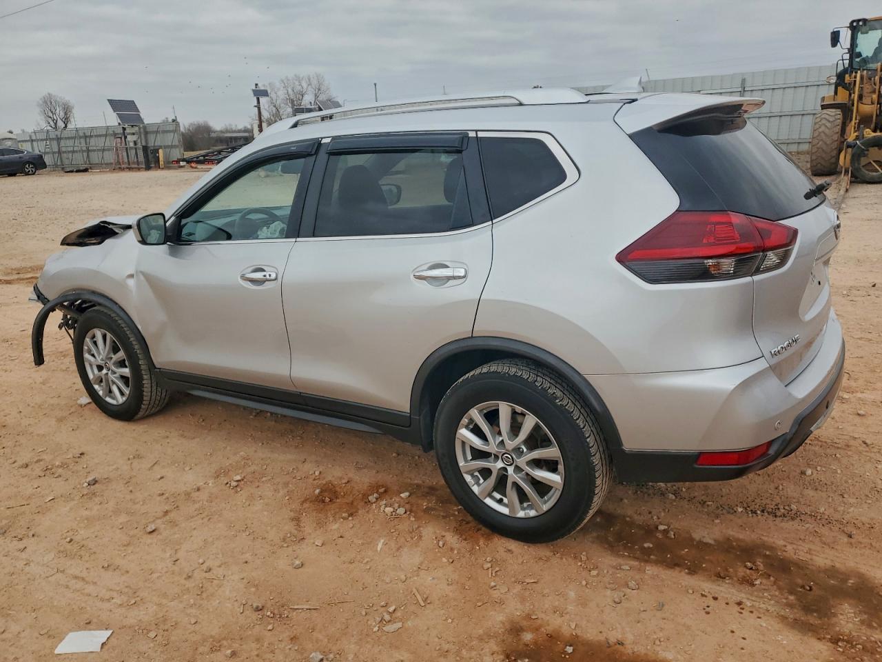 2019 NISSAN ROGUE S photo 2