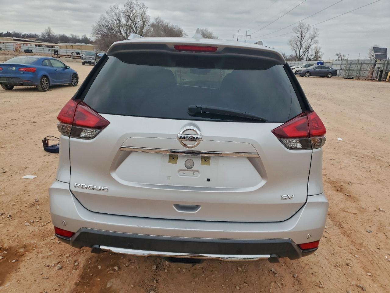 2019 NISSAN ROGUE S photo 6