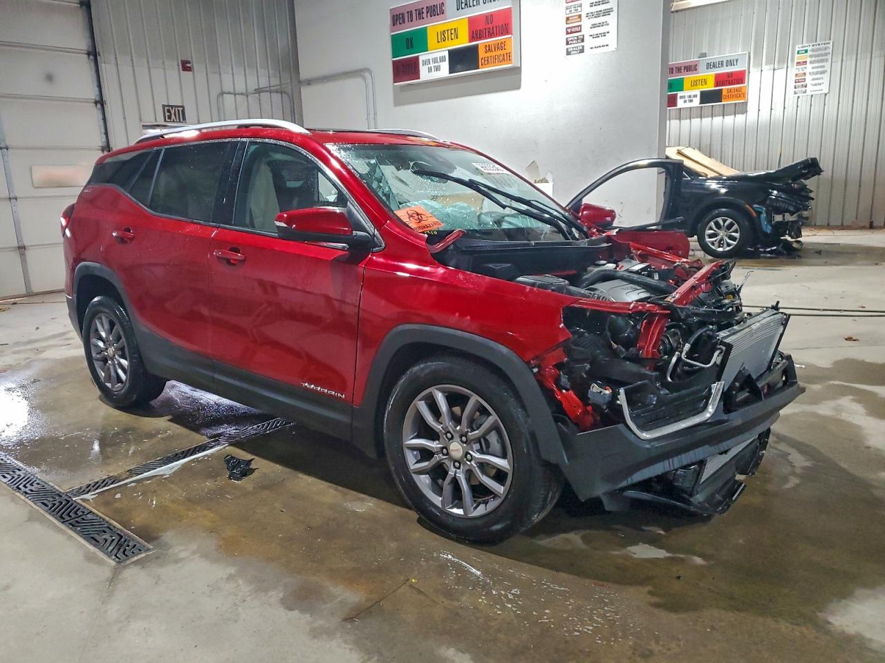 2024 GMC TERRAIN SLT photo 7