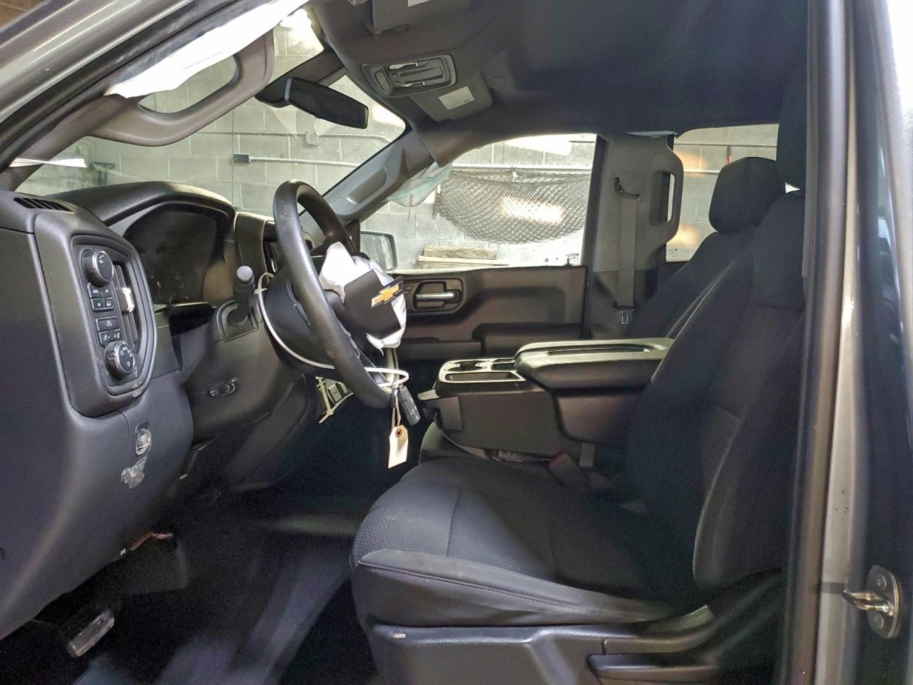 2021 CHEVROLET SILVERADO K1500 CUSTOM photo 7