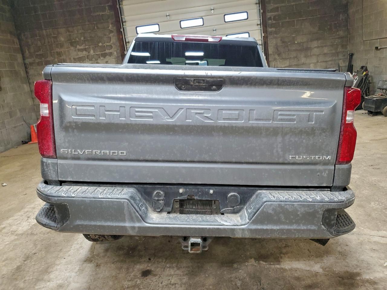 2021 CHEVROLET SILVERADO K1500 CUSTOM photo 6