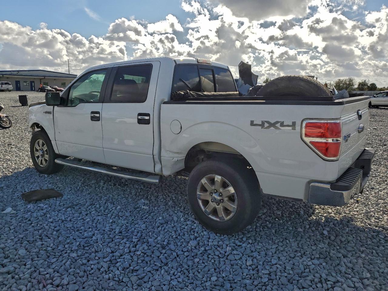 2013 FORD F150 SUPERCREW photo 2