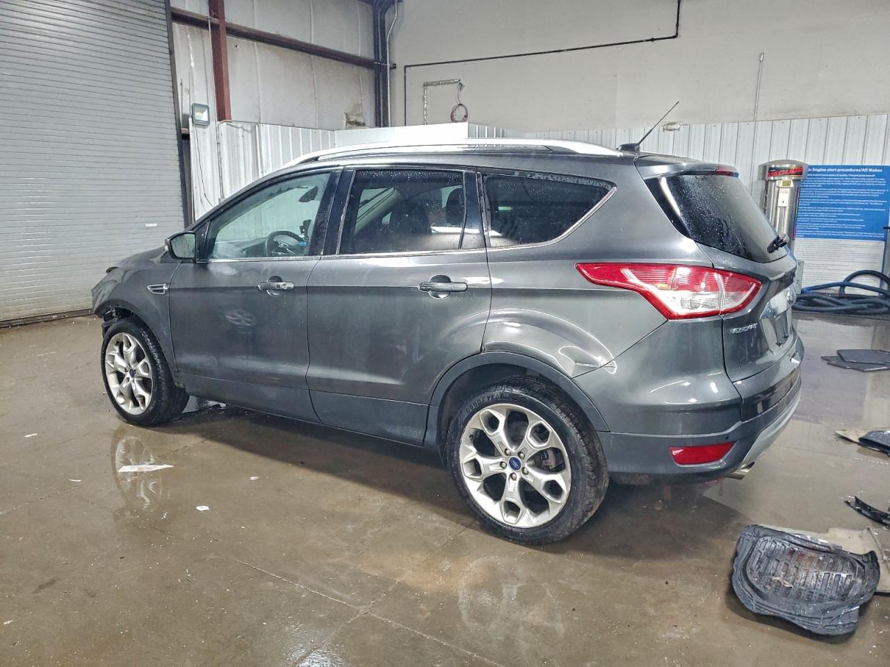 2015 FORD ESCAPE TITANIUM photo 2