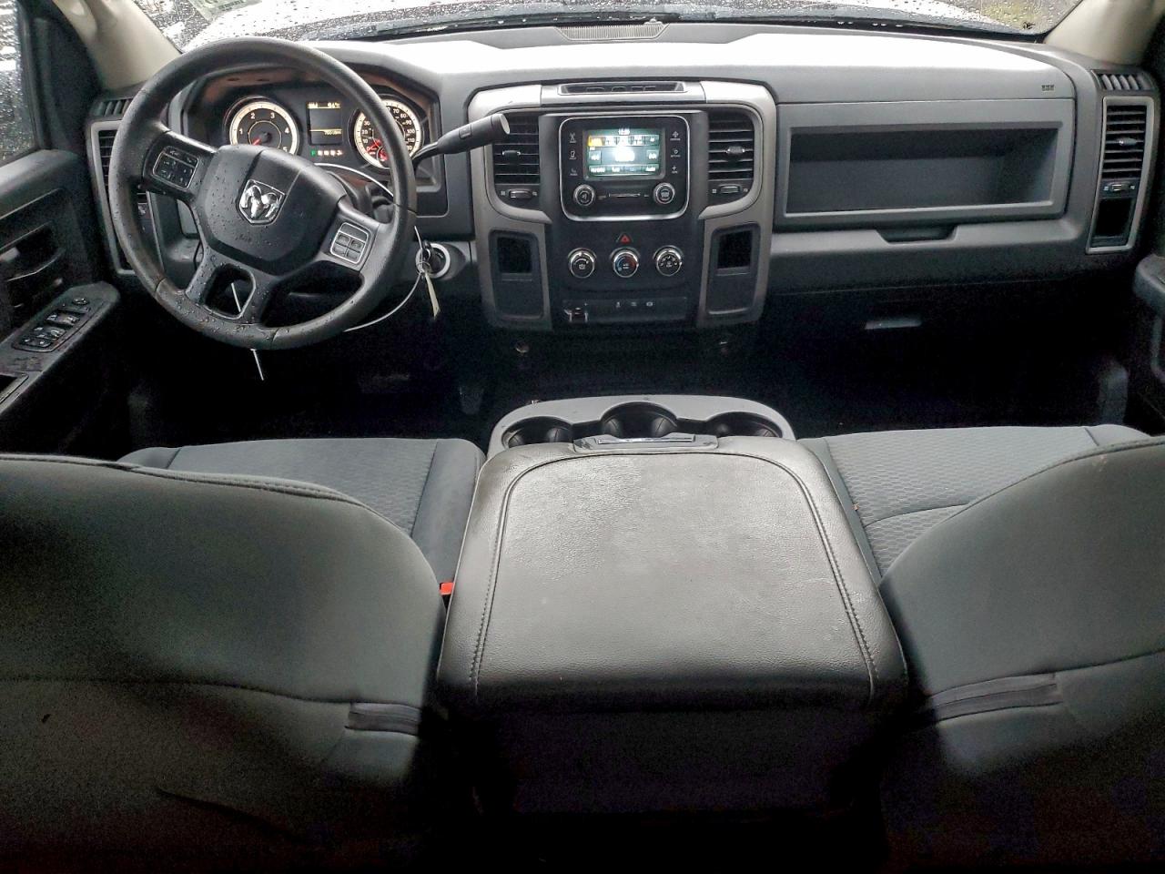 2018 RAM 3500 ST photo 8