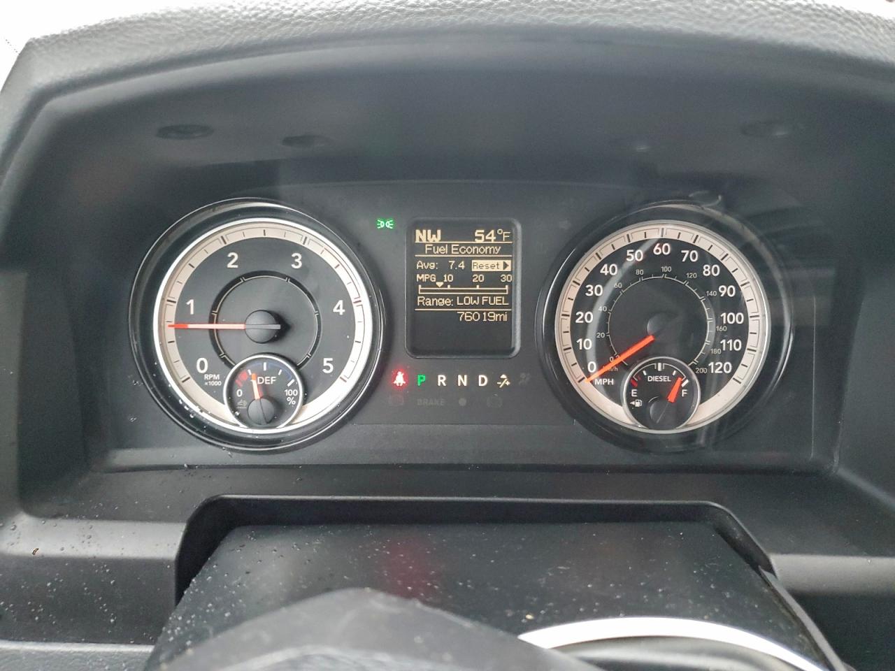 2018 RAM 3500 ST photo 9