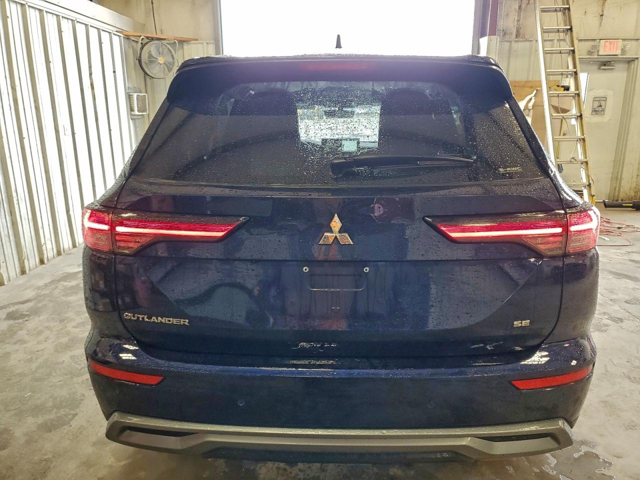 2025 MITSUBISHI OUTLANDER SE photo 6