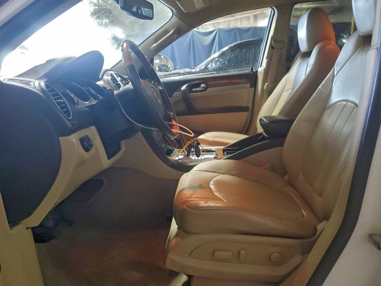 2011 BUICK ENCLAVE CXL photo 7