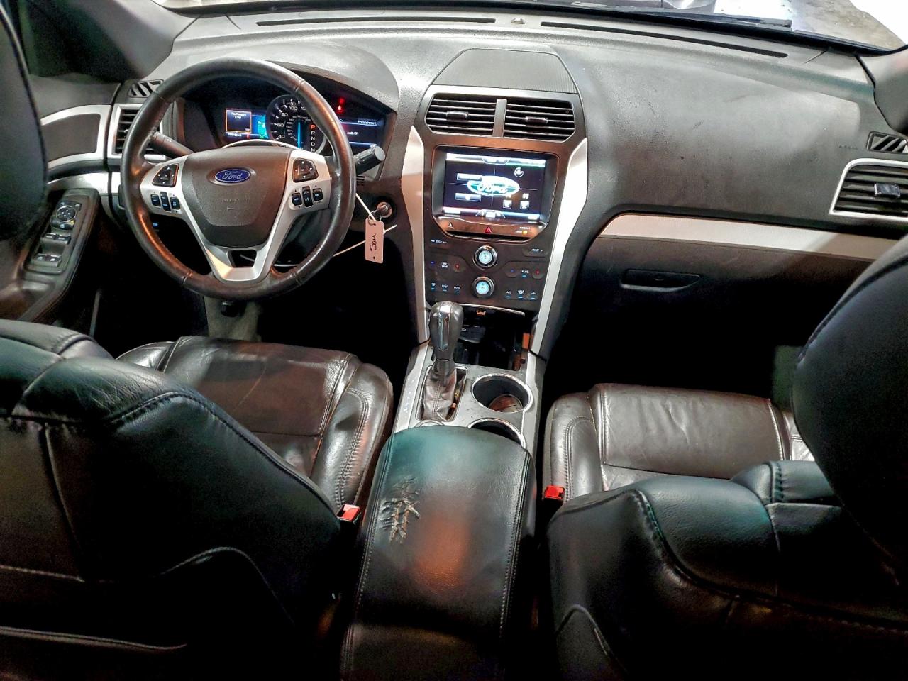 2014 FORD EXPLORER XLT photo 8