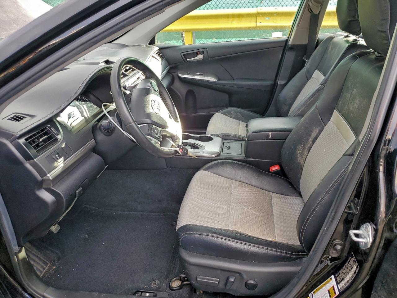 2012 TOYOTA CAMRY BASE photo 7