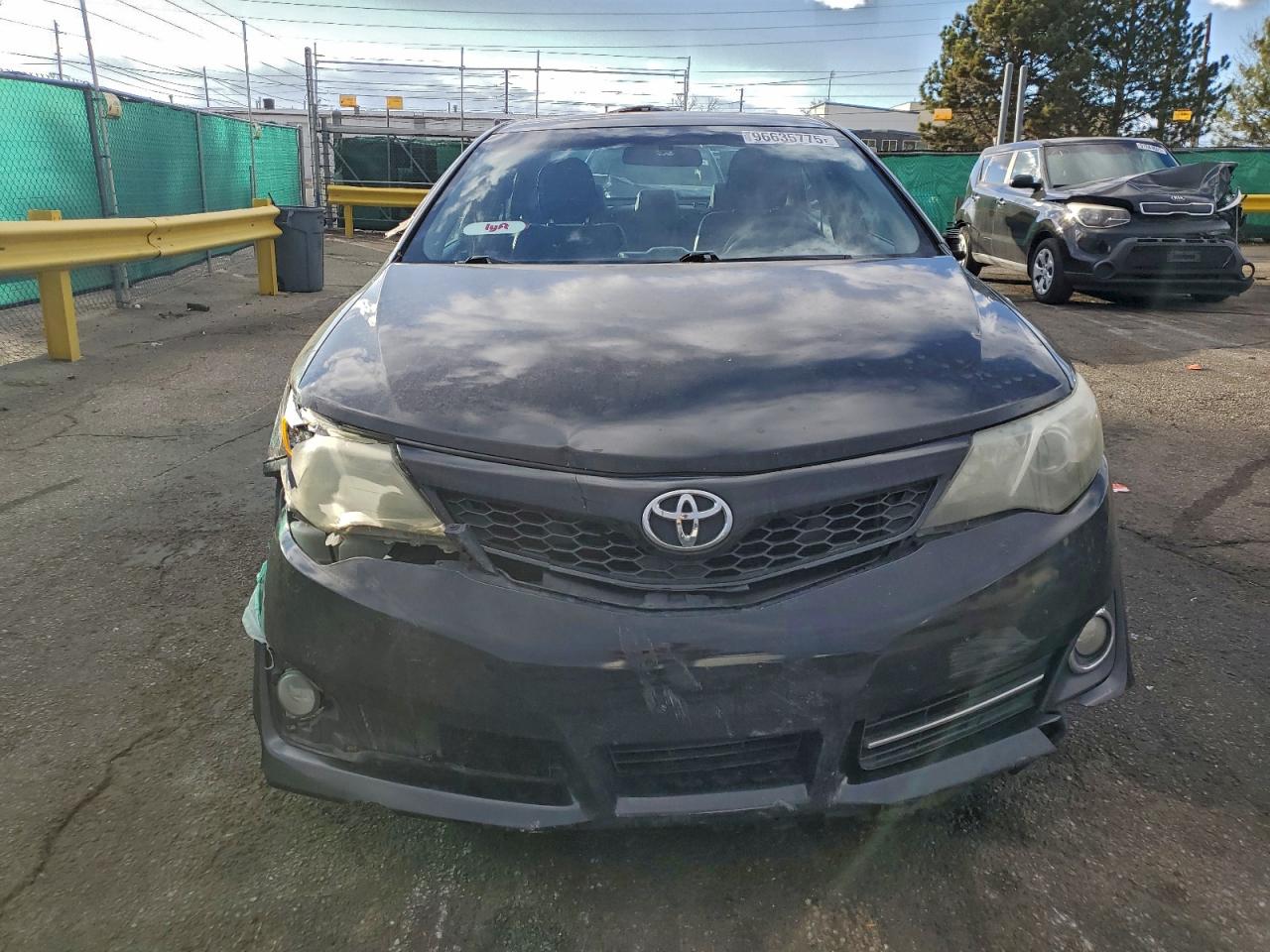 2012 TOYOTA CAMRY BASE photo 5
