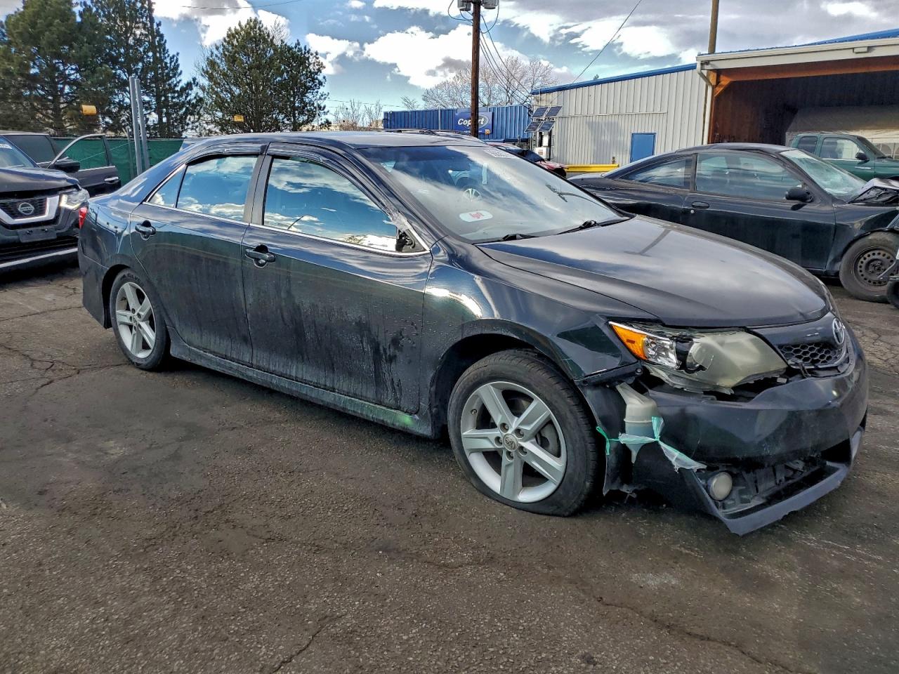 2012 TOYOTA CAMRY BASE photo 4