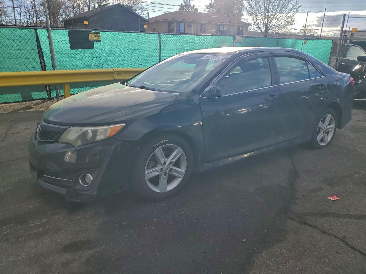 2012 TOYOTA CAMRY