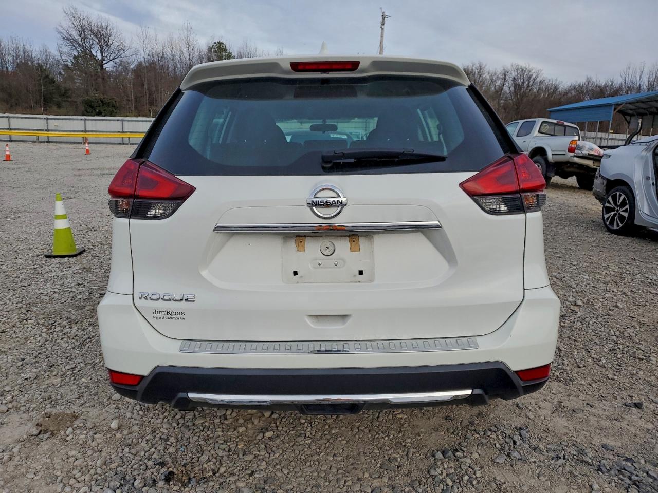 2018 NISSAN ROGUE S photo 6