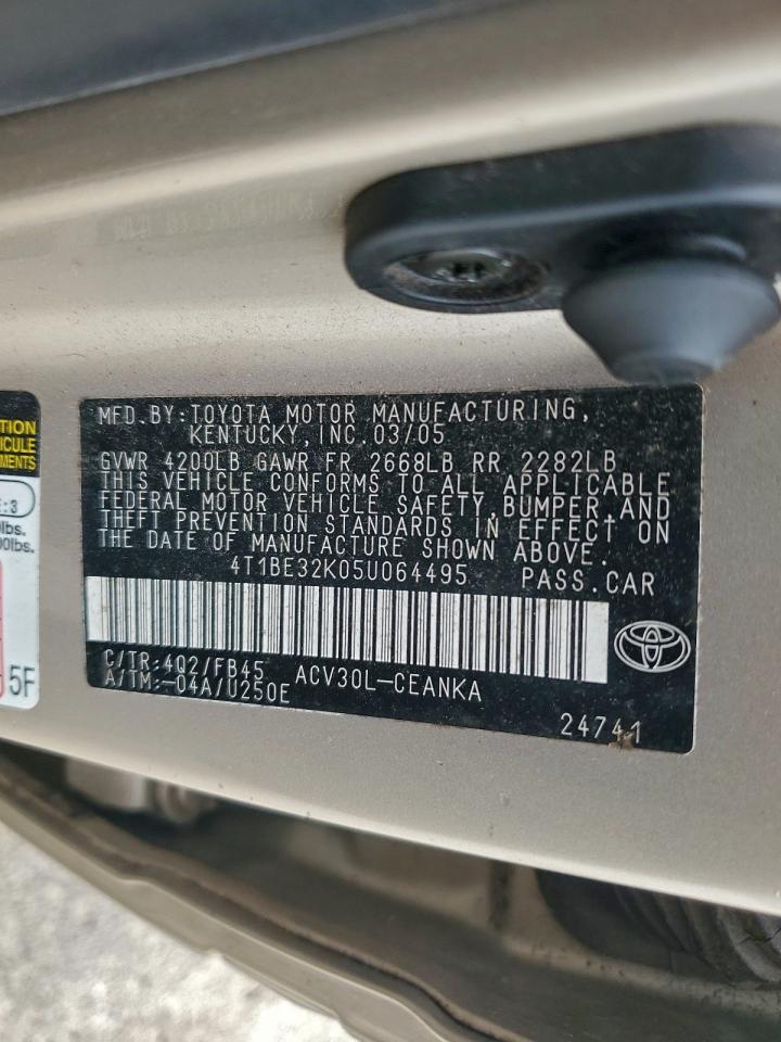 2005 TOYOTA CAMRY LE photo 12