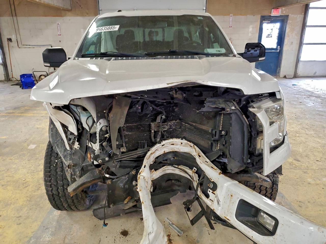 2016 FORD F150 SUPERCREW photo 9