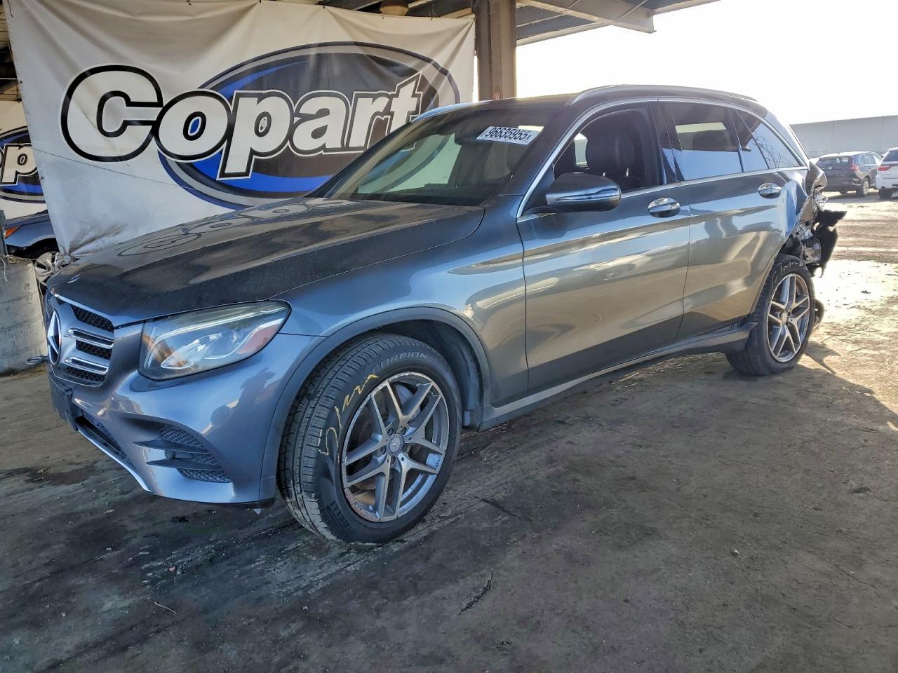 2017 MERCEDES-BENZ GLC